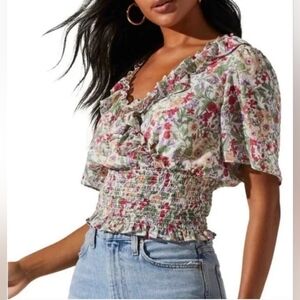 ASTR The Label Boho Cottagecore V Neck Floral Flutter Sleeve Smocked Top Blouse